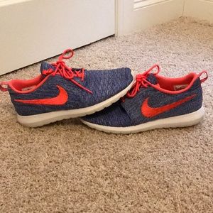 Men’s Flyknit Roshe shoes